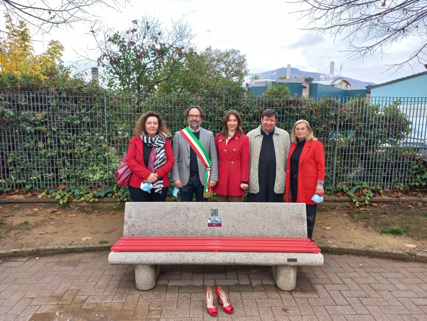 Panchina rossa Pierantonio 3