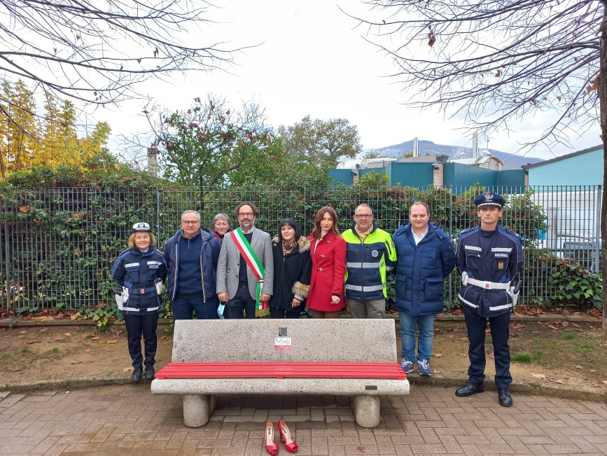 Panchina rossa Pierantonio 4