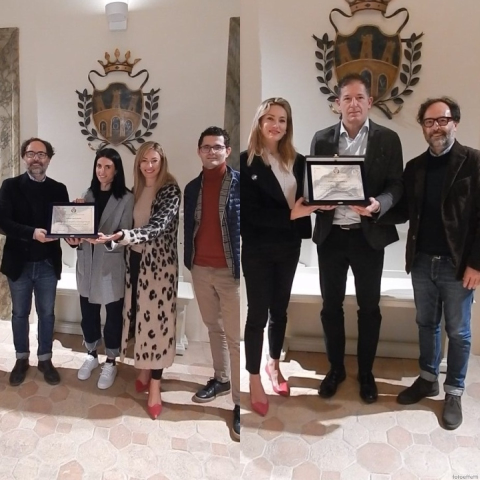 Salvano la vita a due persone colte da arresto cardiaco, premiati in Comune Linda Antonini e Carlo Ciarapica