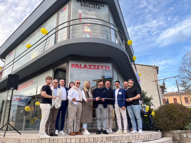 Inaugurate due attività commerciali a Pierantonio: la frazione riparte