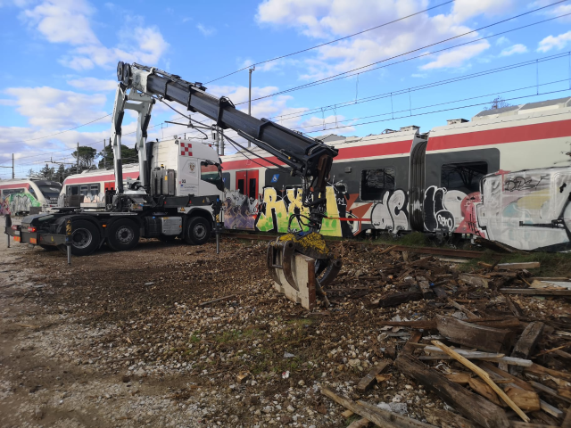 Rimossi i detriti dei lavori della ex Fcu tra via Battisti e il sottopassaggio di via Martiri della Libertà