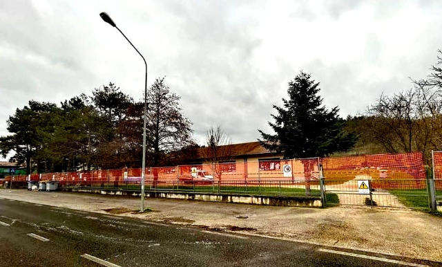 Scuola Anna Frank di Verna, sono partiti i lavori