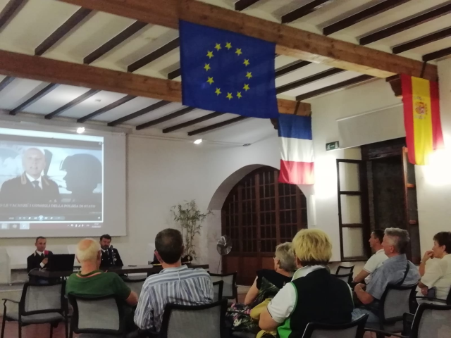 La campagna “Vacanze sicure” della Polizia di Stato ha fatto tappa a Umbertide