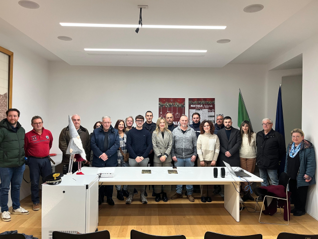 UMBERTIDE ACCENDE LA MAGIA: PRESENTATO IL PROGRAMMA “NATALE A UMBERTIDE” 2025/26