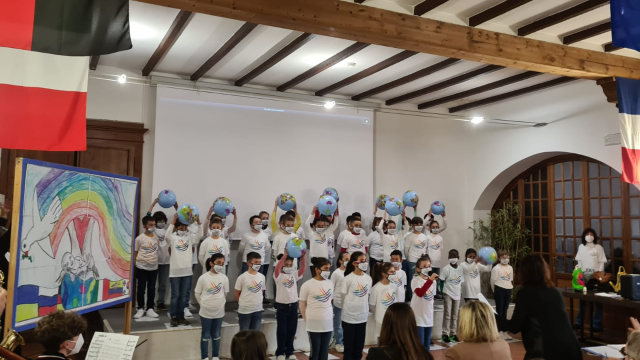 “Un soffio di Pace”, lo spettacolo delle quarte della "Garibaldi"