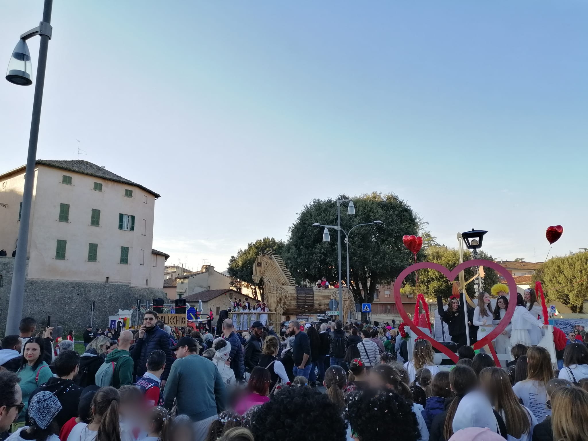 19f65052-fcc5-467f-a35d-c24596c31fba