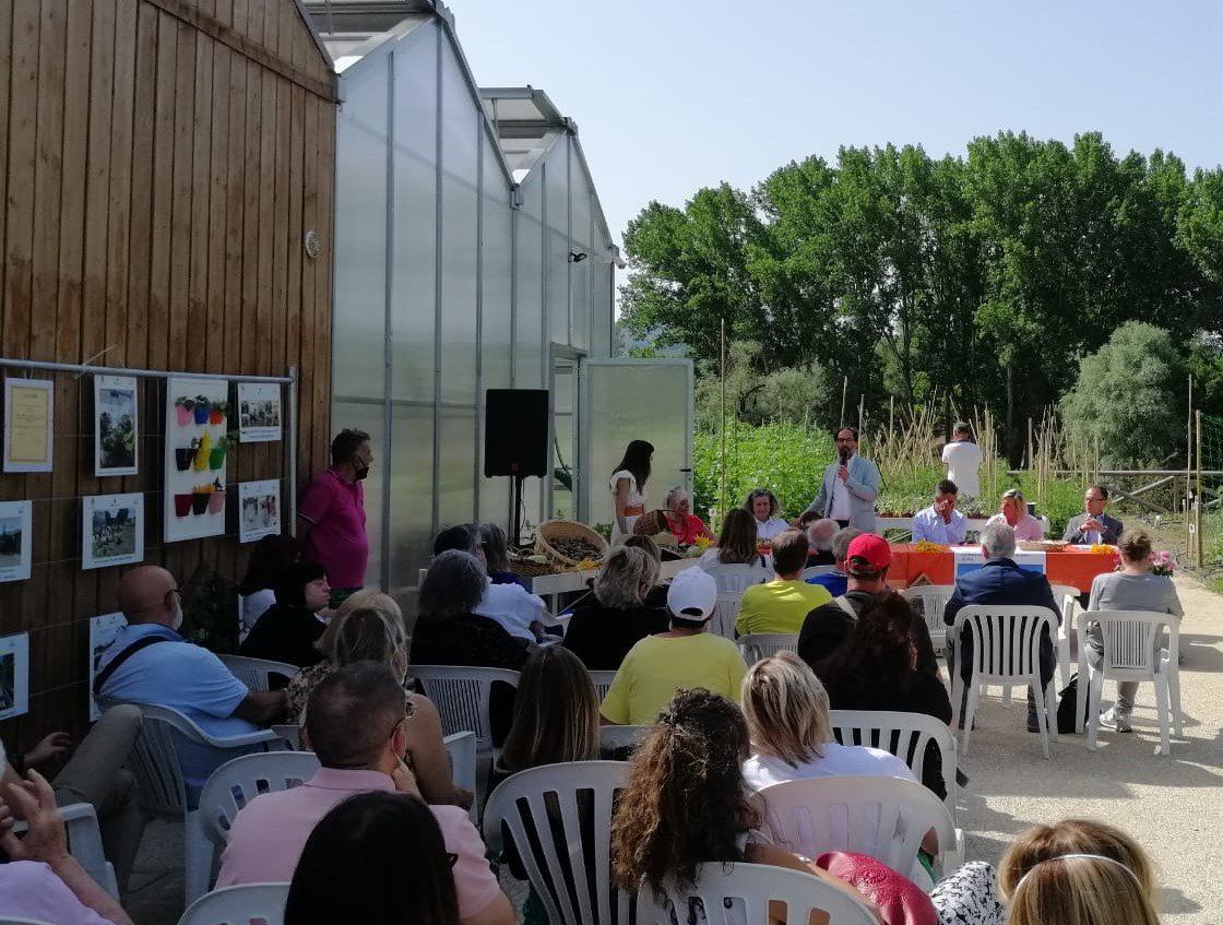 Celebrato il primo anno di attività della serra “Orti felici” destinata alle persone con disabilità