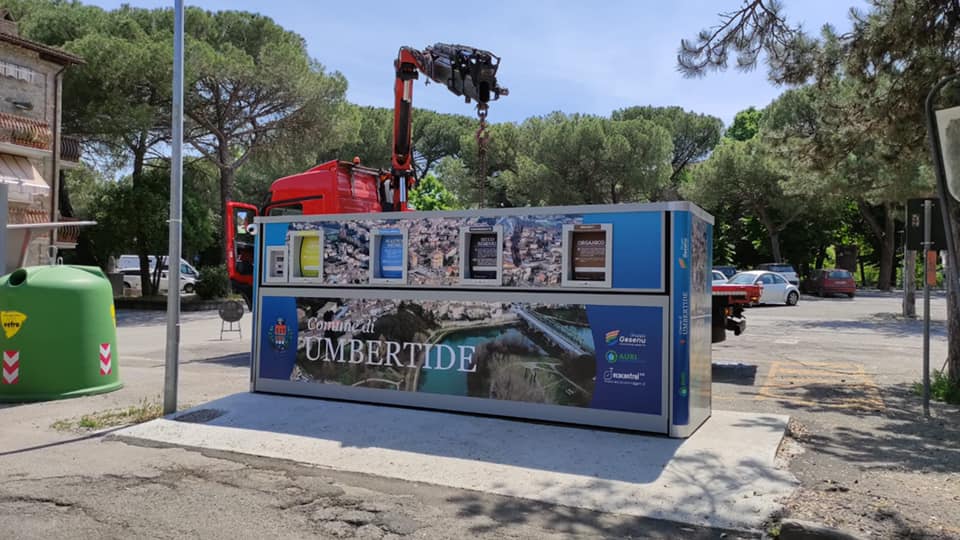 Posizionata la prima Ecoisola informatizzata di Umbertide