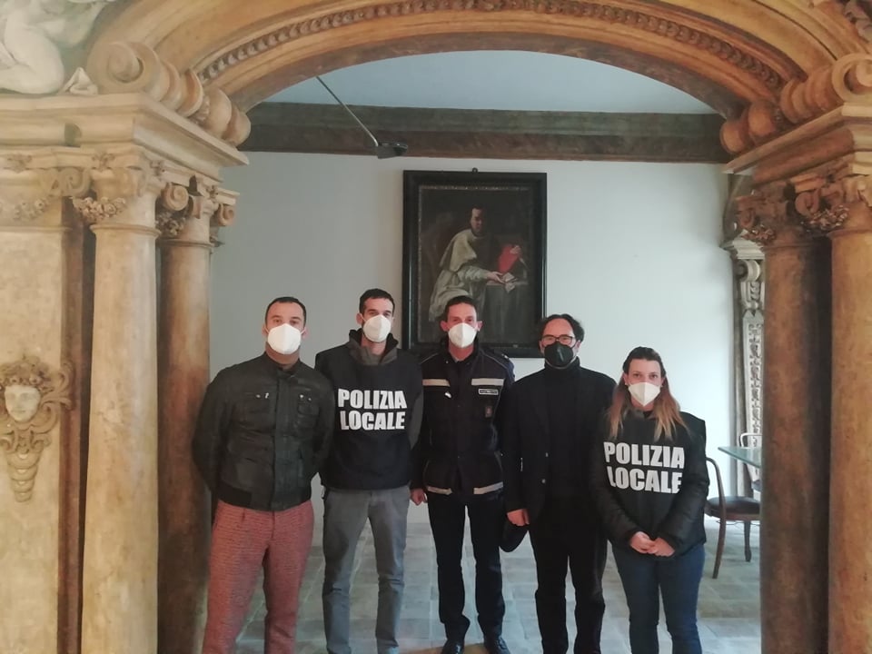 Entrati in servizio i due nuovi agenti della Polizia Locale