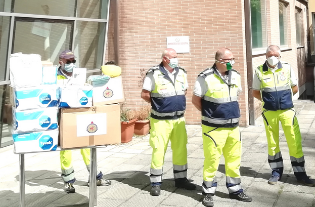 All'Istituto Prosperius Tiberino donazione di DPI e attrezzature da parte del Gruppo Comunale di Protezione Civile per il servizio “Riparto”