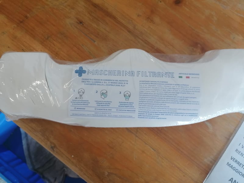 Distribuzione di mascherine di prima necessità presso la sede del Centro operativo comunale dal pomeriggio del 9 giugno